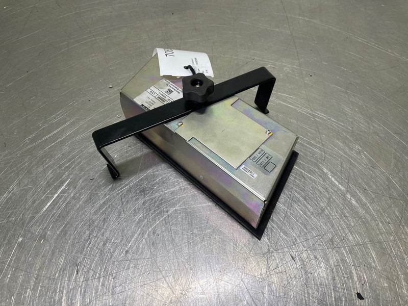 Liebherr A934C-94023357-BBT02-R5.1-Display unit/Dashboard - Elektros sistema - Statybinė technika: foto 4 Liebherr A934C-94023357-BBT02-R5.1-Display unit/Dashboard - Elektros sistema - Statybinė technika: foto 4