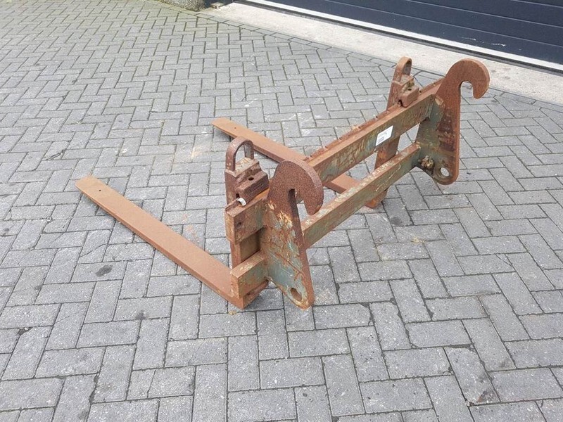 Liebherr L506/L507-P-Kinematik Forks/Palletgabeln/Vorken - Šakės: foto 1 Liebherr L506/L507-P-Kinematik Forks/Palletgabeln/Vorken - Šakės: foto 1