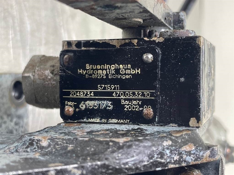 Liebherr L514-7621940-Brake cylinder/Bremszylinder - Stabdžių dalys - Statybinė technika: foto 5 Liebherr L514-7621940-Brake cylinder/Bremszylinder - Stabdžių dalys - Statybinė technika: foto 5