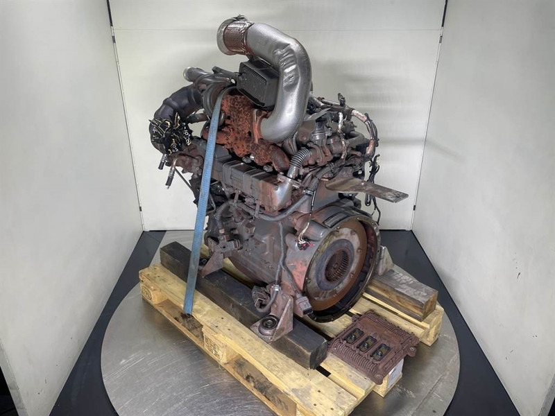 Liebherr L524-10816848-John Deere 4045HFL92-Engine/Motor - Variklis - Statybinė technika: foto 3 Liebherr L524-10816848-John Deere 4045HFL92-Engine/Motor - Variklis - Statybinė technika: foto 3