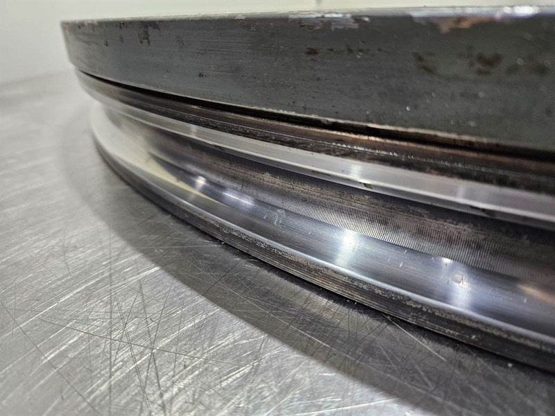 Liebherr LH22M-90020066-Slewing ring/Drehkranz/Draaikrans - Rėmas/ Važiuoklė - Statybinė technika: foto 2 Liebherr LH22M-90020066-Slewing ring/Drehkranz/Draaikrans - Rėmas/ Važiuoklė - Statybinė technika: foto 2