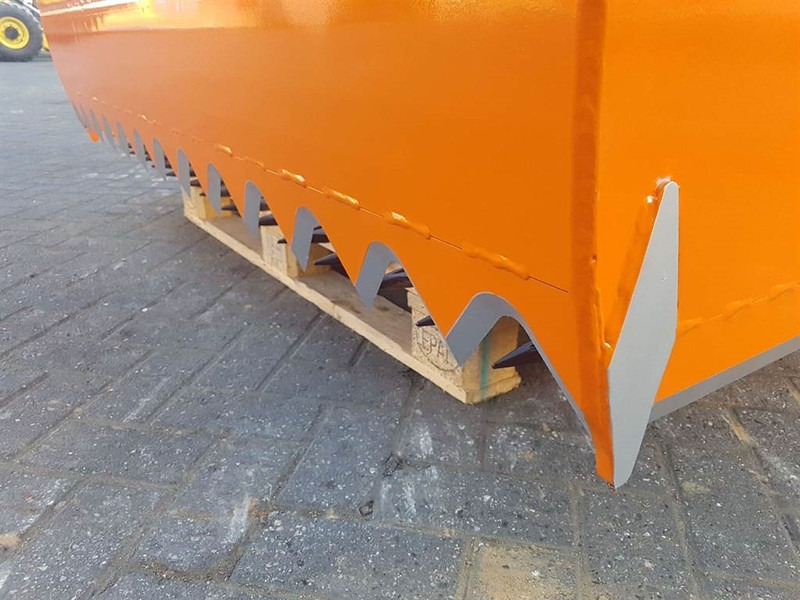 MAMMUT SC195M - Silage cutter/Silageschneider/Kuilhapper - Siloso įranga: foto 5 MAMMUT SC195M - Silage cutter/Silageschneider/Kuilhapper - Siloso įranga: foto 5