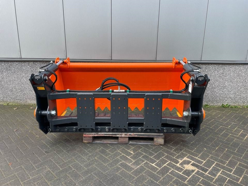 MAMMUT SC220M - Silage cutter/Silageschneider/Kuilhapper - Siloso įranga: foto 3 MAMMUT SC220M - Silage cutter/Silageschneider/Kuilhapper - Siloso įranga: foto 3