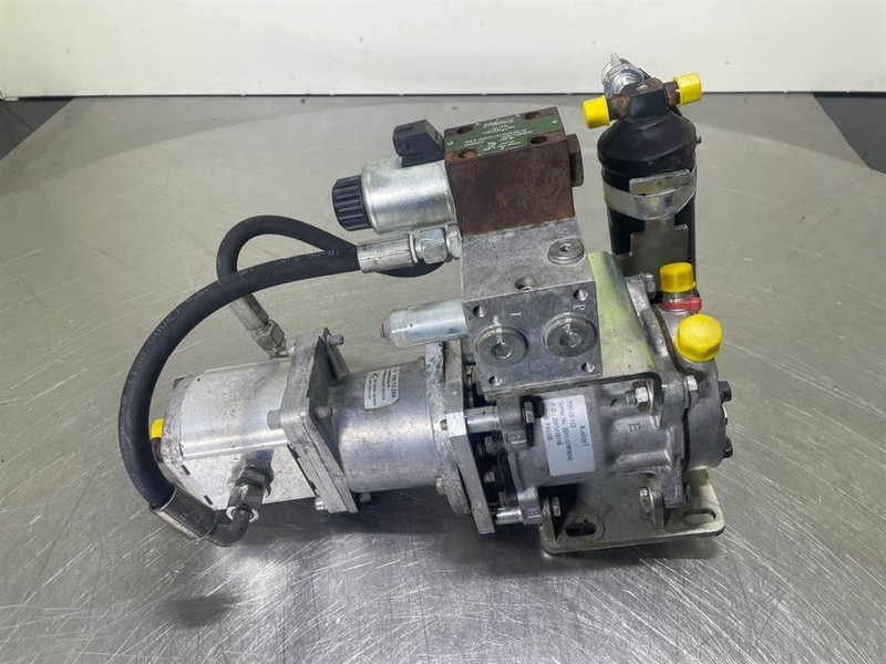 Mecalac 12MTX-5620108/6090359/6050187-Compressor - Variklis - Statybinė technika: foto 1 Mecalac 12MTX-5620108/6090359/6050187-Compressor - Variklis - Statybinė technika: foto 1