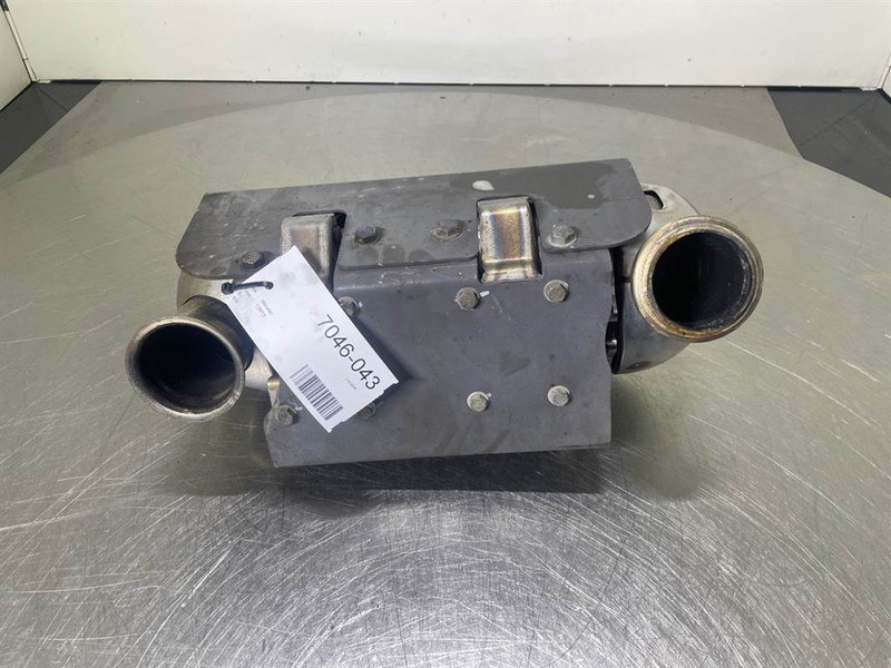 Mecalac 12MTX-Deutz 04604014-Exhaust/Auspuff/Uitlaat/DPF - Variklis - Statybinė technika: foto 2 Mecalac 12MTX-Deutz 04604014-Exhaust/Auspuff/Uitlaat/DPF - Variklis - Statybinė technika: foto 2