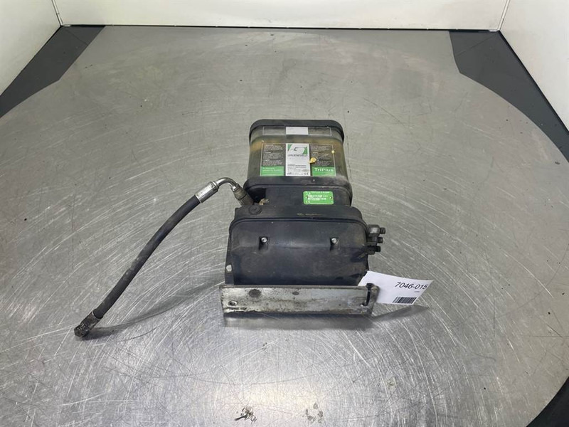 Mecalac 12MTX-F129083 12V-Lubricating system - Rėmas/ Važiuoklė - Statybinė technika: foto 1 Mecalac 12MTX-F129083 12V-Lubricating system - Rėmas/ Važiuoklė - Statybinė technika: foto 1