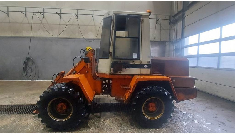 Schaeff SKL 832 (For parts) - Ratinis krautuvas: foto 1 Schaeff SKL 832 (For parts) - Ratinis krautuvas: foto 1