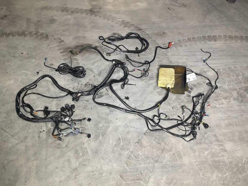 Schaeff SKL834-5110662033-Wiring harness/Kabelbaum - Elektros sistema - Statybinė technika: foto 2 Schaeff SKL834-5110662033-Wiring harness/Kabelbaum - Elektros sistema - Statybinė technika: foto 2
