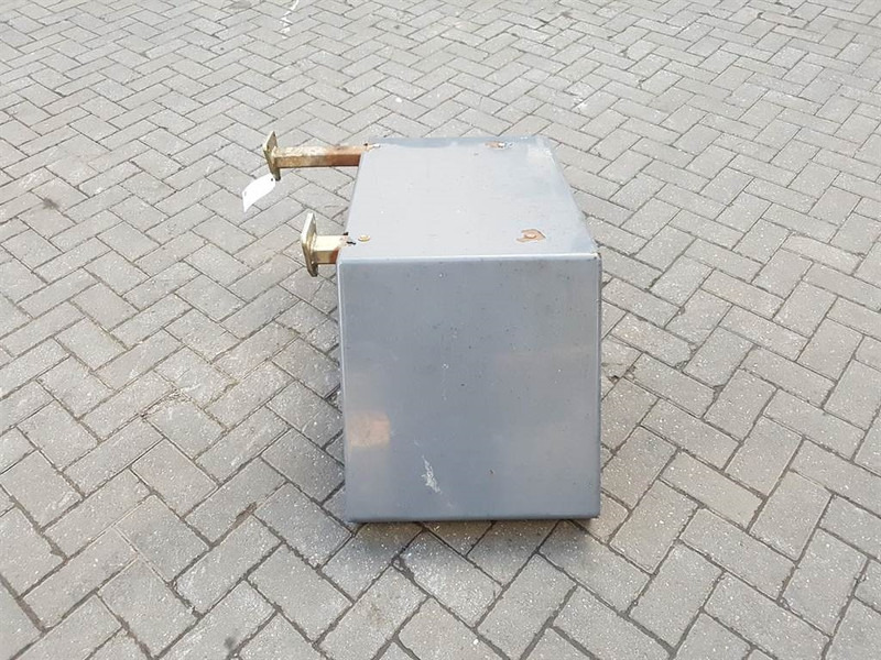 Terex TL210-0457002032/6457002032-Mud guard/Kotfluegel - Rėmas/ Važiuoklė - Statybinė technika: foto 3 Terex TL210-0457002032/6457002032-Mud guard/Kotfluegel - Rėmas/ Važiuoklė - Statybinė technika: foto 3