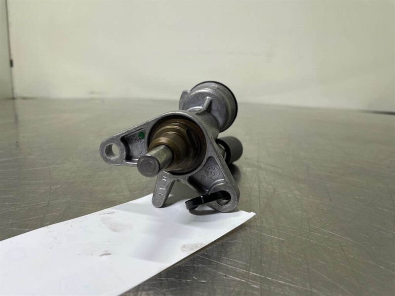 Volvo L30B-Z/X-Deutz TD2011L04I-04103662DX-Fuel pump - Variklis - Statybinė technika: foto 3 Volvo L30B-Z/X-Deutz TD2011L04I-04103662DX-Fuel pump - Variklis - Statybinė technika: foto 3