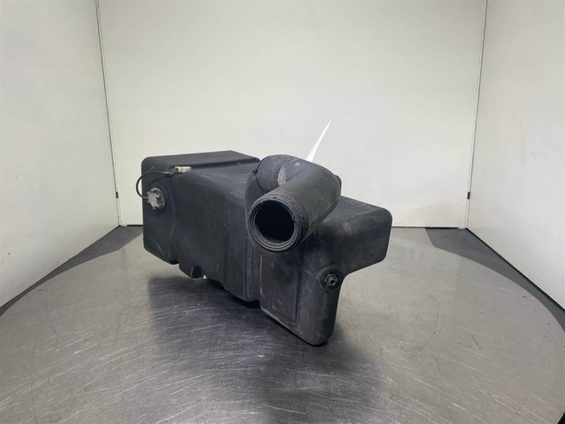 Volvo L30B-Z/X-VOE11306084-Fuel tank/Kraftstofftank - Rėmas/ Važiuoklė - Statybinė technika: foto 3 Volvo L30B-Z/X-VOE11306084-Fuel tank/Kraftstofftank - Rėmas/ Važiuoklė - Statybinė technika: foto 3