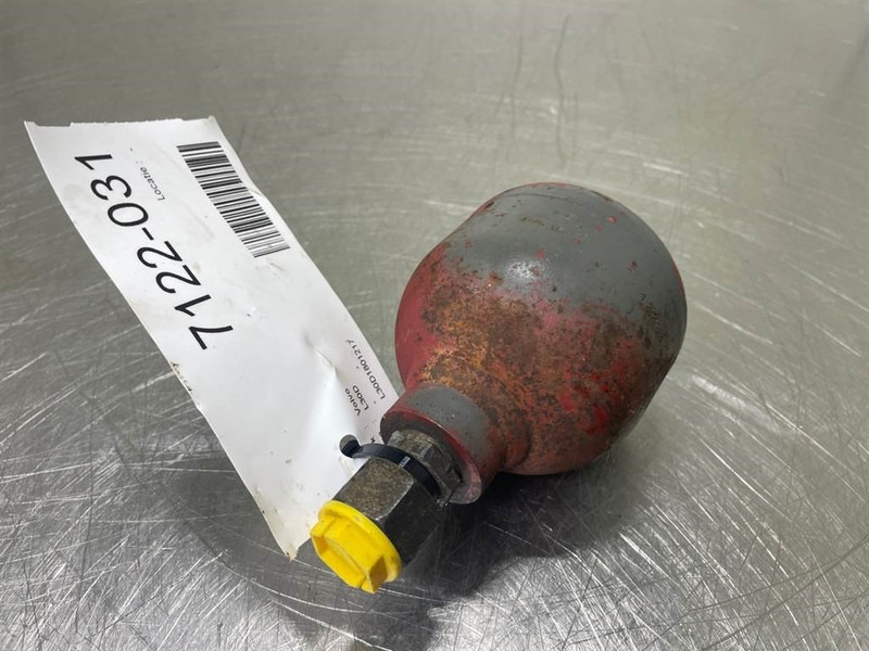 Volvo L30D-ZM2801044-Accumulator/Hydrospeicher - Hidraulika - Statybinė technika: foto 2 Volvo L30D-ZM2801044-Accumulator/Hydrospeicher - Hidraulika - Statybinė technika: foto 2