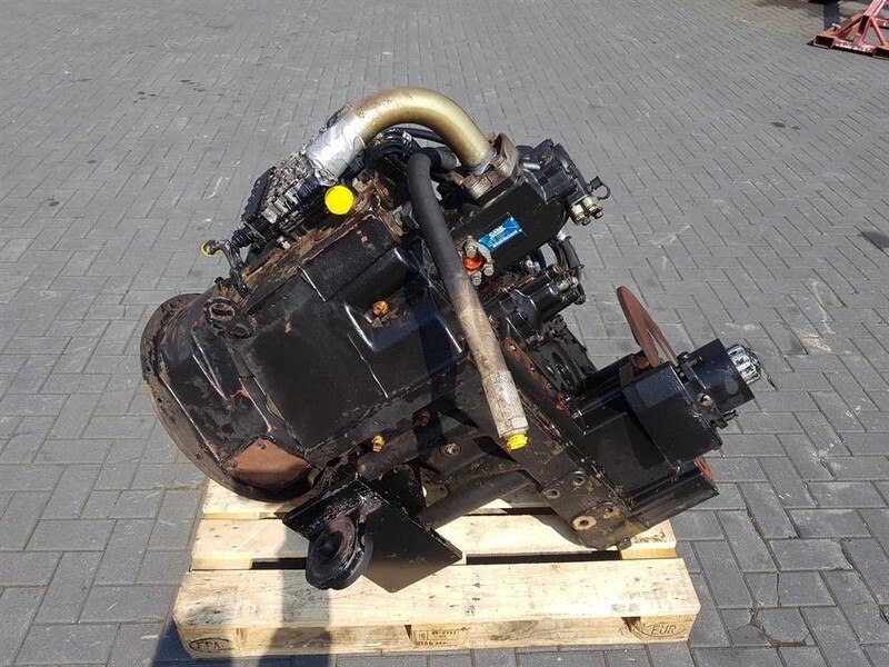 ZF - Transmission/Getriebe/Transmissiebak - Pavarų dėžė ir dalys - Statybinė technika: foto 4 ZF - Transmission/Getriebe/Transmissiebak - Pavarų dėžė ir dalys - Statybinė technika: foto 4