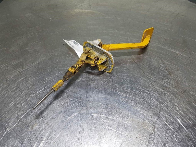 Zettelmeyer ZL1001 - Brake pedal - Kabina ir interjeras - Statybinė technika: foto 2 Zettelmeyer ZL1001 - Brake pedal - Kabina ir interjeras - Statybinė technika: foto 2