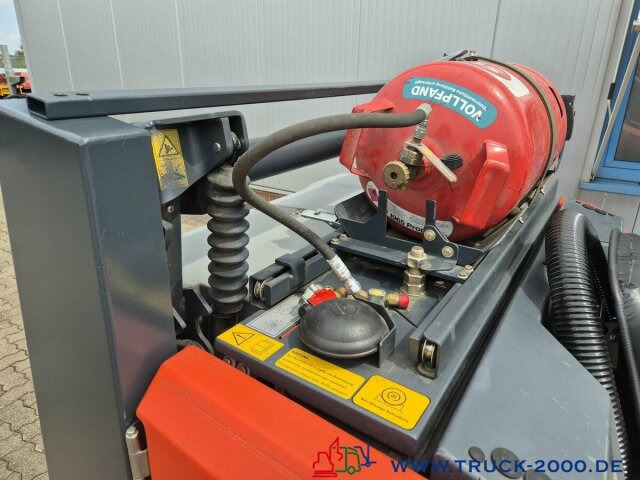 Grindų šlavimo mašina Hako Sweepmaster 1500RH Kehr- Flächen Hallenreiniger: foto 6