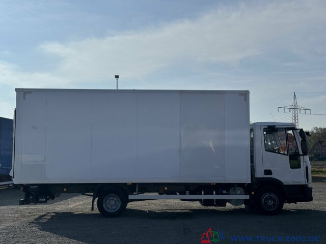 Iveco 75E22 Koffer LBW Palfinger Klima NUR 38.204 KM - Furgonas su krovinių dėže: foto 4 Iveco 75E22 Koffer LBW Palfinger Klima NUR 38.204 KM - Furgonas su krovinių dėže: foto 4