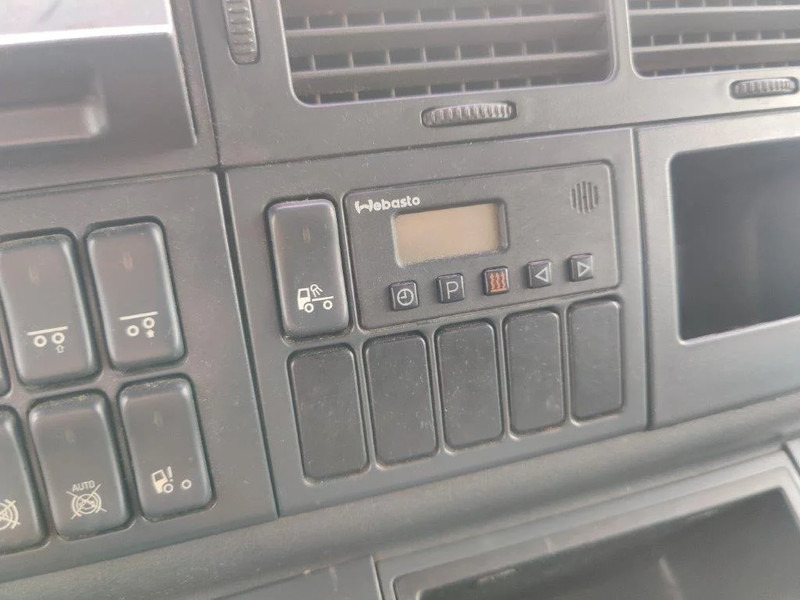 Šiukšliavežis MAN TGA 26.320 6x2 garbage truck ZOELLER: foto 12 Šiukšliavežis MAN TGA 26.320 6x2 garbage truck ZOELLER: foto 12