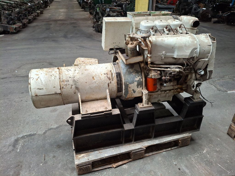 Deutz F3L912 - Atsarginės dalys: foto 4 Deutz F3L912 - Atsarginės dalys: foto 4