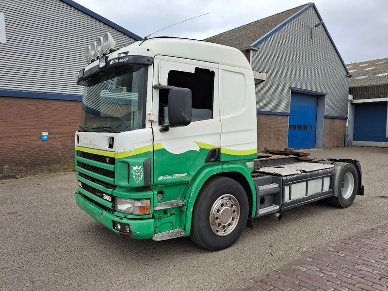 Scania P114 LA4X2 NA 7115 - Vilkikas: foto 1 Scania P114 LA4X2 NA 7115 - Vilkikas: foto 1