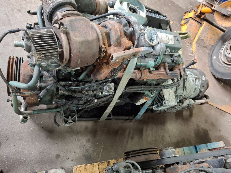 Volvo D7C275 - Variklis: foto 2 Volvo D7C275 - Variklis: foto 2