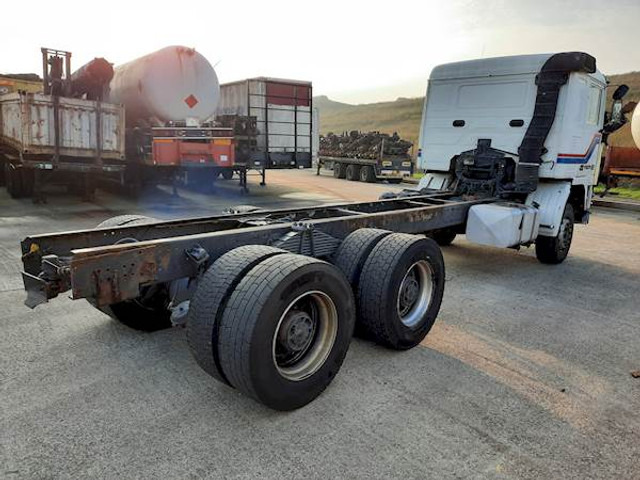Volvo F 12 6*4 STEEL SUSPENSION - Važiuoklės sunkvežimis: foto 5 Volvo F 12 6*4 STEEL SUSPENSION - Važiuoklės sunkvežimis: foto 5
