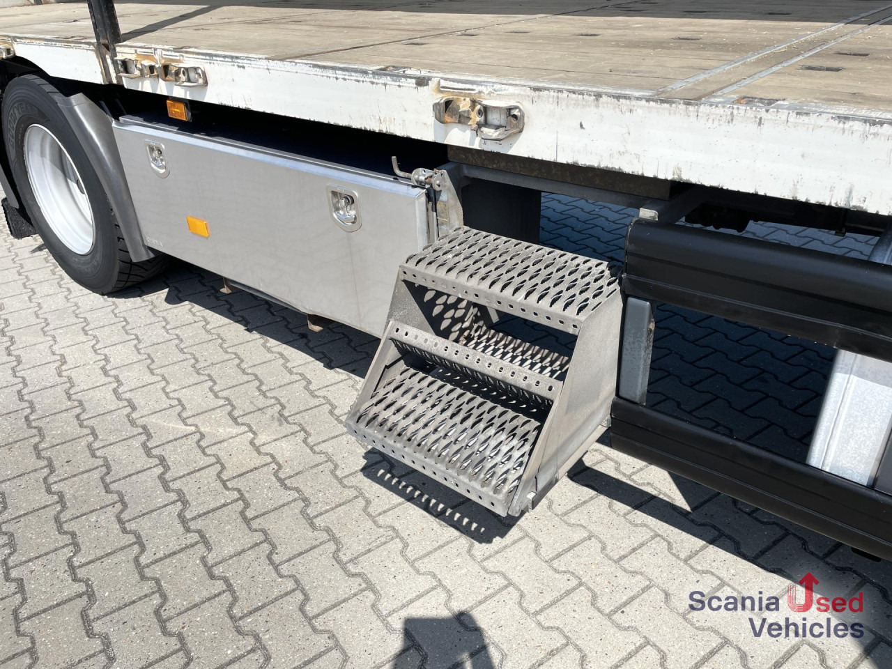 SCANIA P 250 DB4x2MNB SIDE DOORS FULL AIR 250X246X250CM - Furgonas sunkvežimis: foto 3 SCANIA P 250 DB4x2MNB SIDE DOORS FULL AIR 250X246X250CM - Furgonas sunkvežimis: foto 3