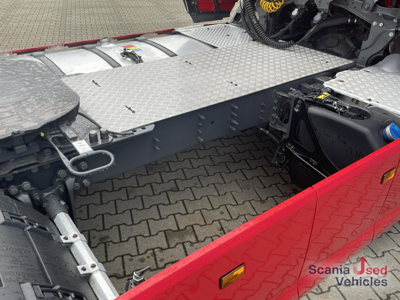 SCANIA R 410 A4x2NA RETARDER LED NAVI - Vilkikas: foto 2 SCANIA R 410 A4x2NA RETARDER LED NAVI - Vilkikas: foto 2