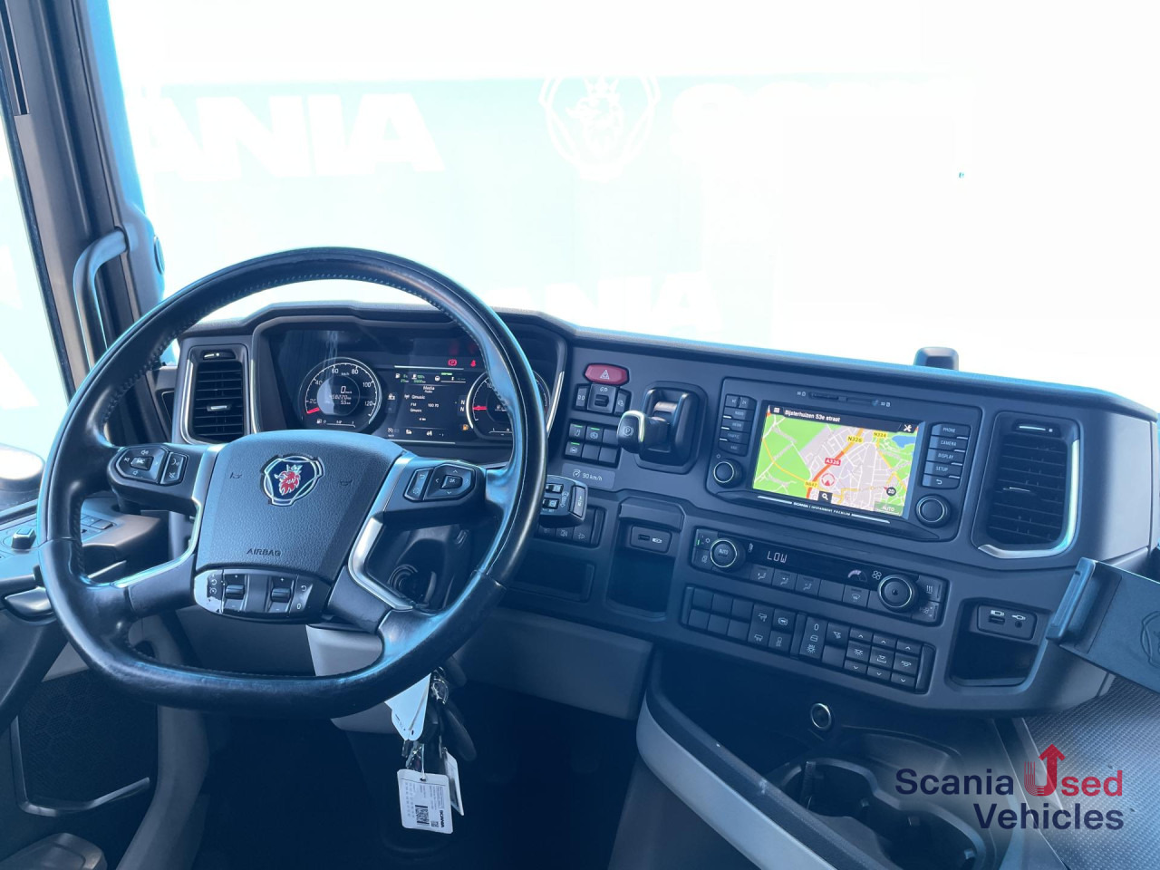 SCANIA R 410 A4x2NA RETARDER LED NAVI - Vilkikas: foto 2 SCANIA R 410 A4x2NA RETARDER LED NAVI - Vilkikas: foto 2