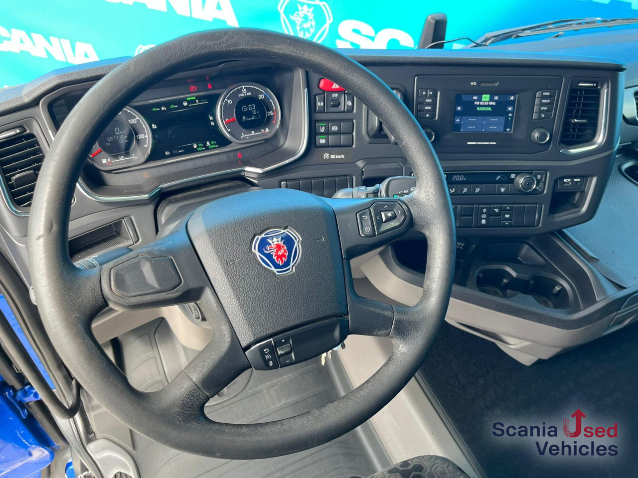 SCANIA R 450 A4x2EB MEGA / VOLUME DIFF-LOCK PTOV AIRCO - Vilkikas: foto 3 SCANIA R 450 A4x2EB MEGA / VOLUME DIFF-LOCK PTOV AIRCO - Vilkikas: foto 3