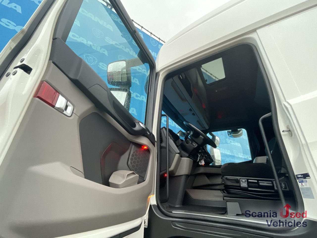 SCANIA R 450 A4x2NB DIFF-L RETARDER FULL AIR P-AIRCO ACC - Vilkikas: foto 5 SCANIA R 450 A4x2NB DIFF-L RETARDER FULL AIR P-AIRCO ACC - Vilkikas: foto 5