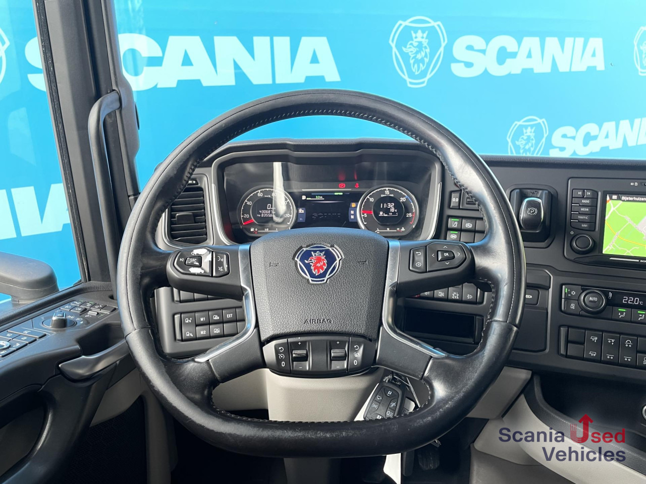 SCANIA R 450 A6x2/4NA RETARDER NAVI PTO - Vilkikas: foto 5 SCANIA R 450 A6x2/4NA RETARDER NAVI PTO - Vilkikas: foto 5