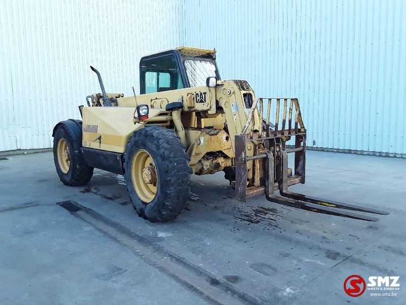 Caterpillar TH 62 - Teleskopinis krautuvas: foto 1 Caterpillar TH 62 - Teleskopinis krautuvas: foto 1