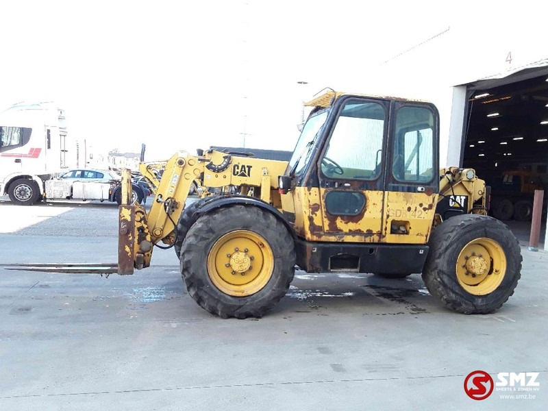 Caterpillar TH 62 - Teleskopinis krautuvas: foto 5 Caterpillar TH 62 - Teleskopinis krautuvas: foto 5