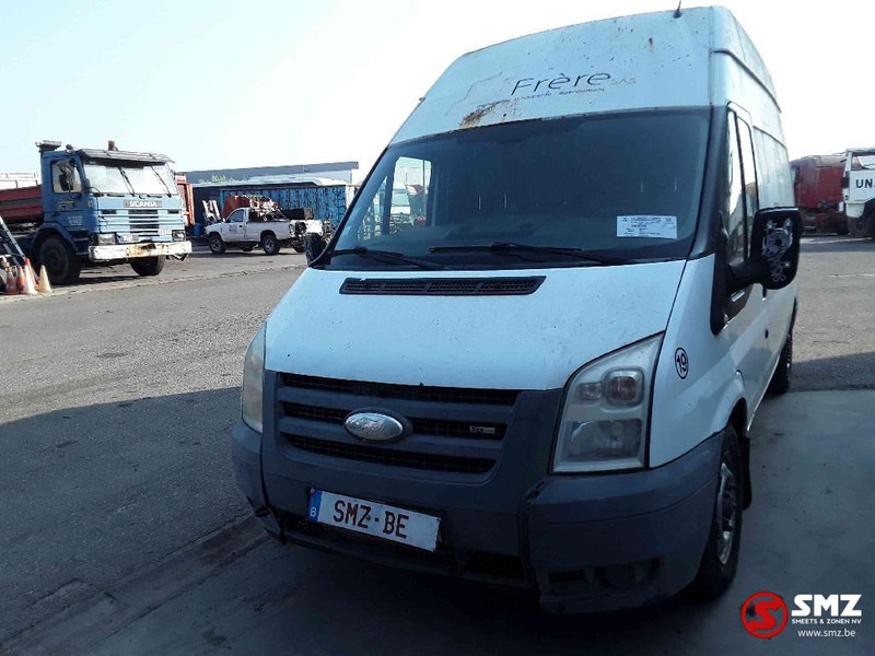 Ford Transit - Furgonas su krovinių dėže: foto 2 Ford Transit - Furgonas su krovinių dėže: foto 2