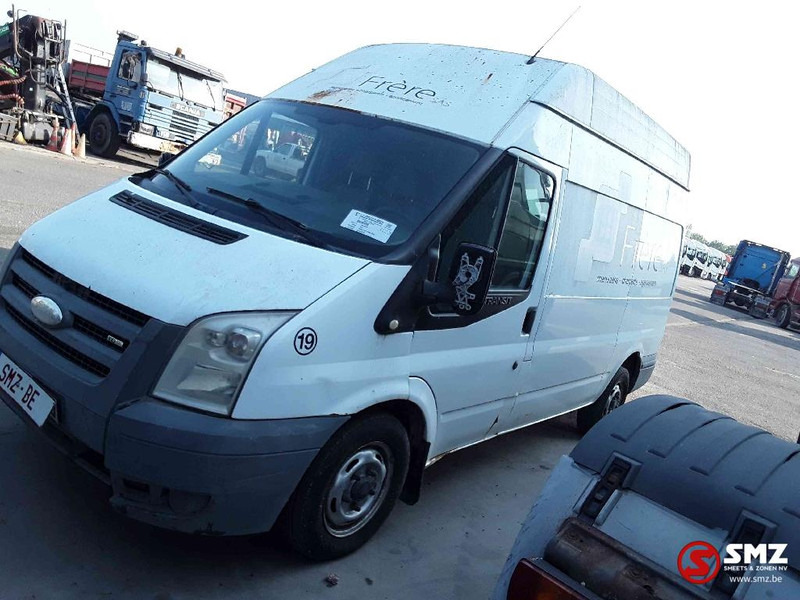 Ford Transit - Furgonas su krovinių dėže: foto 5 Ford Transit - Furgonas su krovinių dėže: foto 5