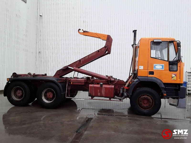 Iveco Trakker 260 E 34 6x4 francais - Konteineris-vežimus/ Sukeisti kūną sunkvežimis: foto 4 Iveco Trakker 260 E 34 6x4 francais - Konteineris-vežimus/ Sukeisti kūną sunkvežimis: foto 4