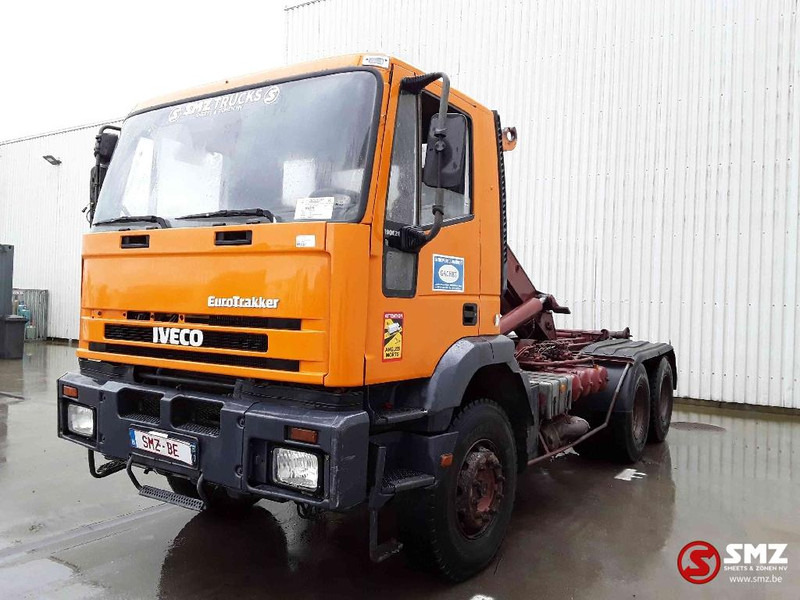 Iveco Trakker 260 E 34 6x4 francais - Konteineris-vežimus/ Sukeisti kūną sunkvežimis: foto 3 Iveco Trakker 260 E 34 6x4 francais - Konteineris-vežimus/ Sukeisti kūną sunkvežimis: foto 3