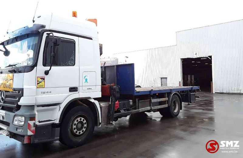 Mercedes-Benz Actros 1844 EPS / Twistlocks - Platforminis/ Bortinis sunkvežimis, Sunkvežimis su kranu: foto 5 Mercedes-Benz Actros 1844 EPS / Twistlocks - Platforminis/ Bortinis sunkvežimis, Sunkvežimis su kranu: foto 5