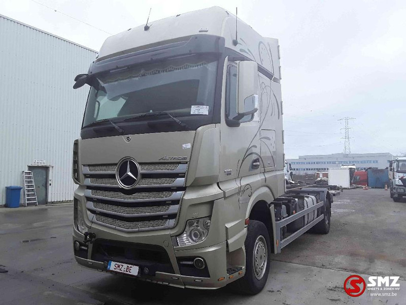 Mercedes-Benz Actros 1851 motor KO broken casse - Konteineris-vežimus/ Sukeisti kūną sunkvežimis: foto 3 Mercedes-Benz Actros 1851 motor KO broken casse - Konteineris-vežimus/ Sukeisti kūną sunkvežimis: foto 3