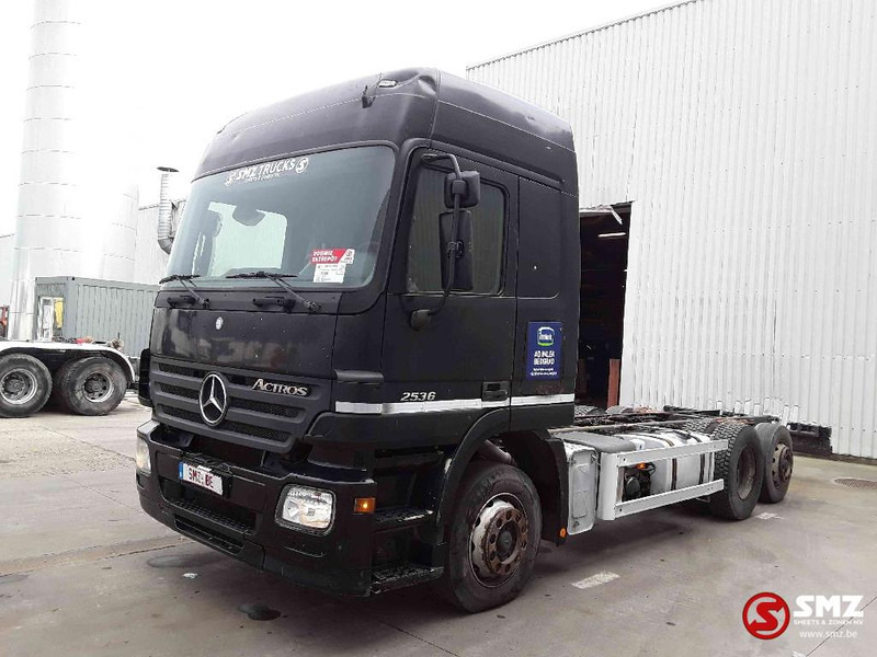 Mercedes-Benz Actros 2536 - Važiuoklės sunkvežimis: foto 3 Mercedes-Benz Actros 2536 - Važiuoklės sunkvežimis: foto 3