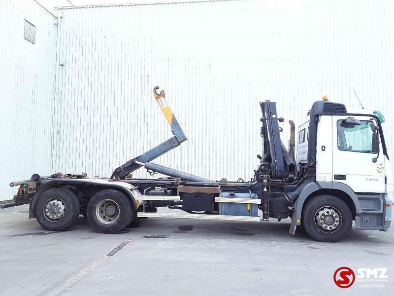 Mercedes-Benz Actros 2544 hiab 102.2 remote hook retarder - Konteineris-vežimus/ Sukeisti kūną sunkvežimis, Sunkvežimis su kranu: foto 4 Mercedes-Benz Actros 2544 hiab 102.2 remote hook retarder - Konteineris-vežimus/ Sukeisti kūną sunkvežimis, Sunkvežimis su kranu: foto 4