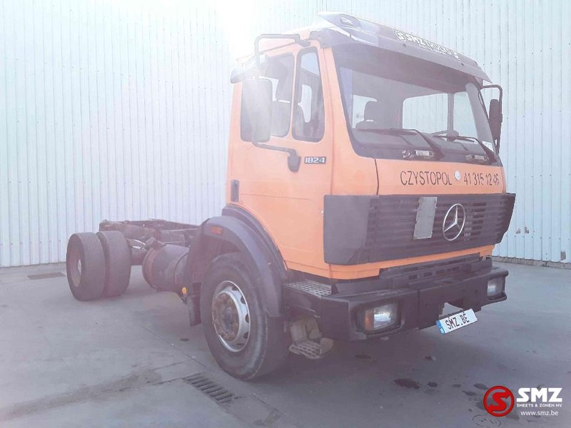 Mercedes-Benz SK 1824 lames-steel no 1922 - Važiuoklės sunkvežimis: foto 1 Mercedes-Benz SK 1824 lames-steel no 1922 - Važiuoklės sunkvežimis: foto 1