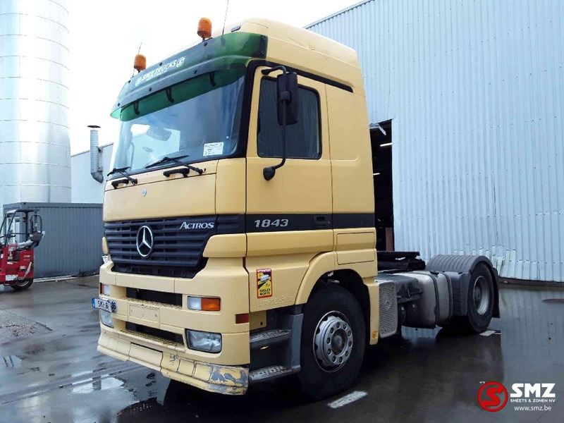 Mercedes-Benz Actros 1843 megaspace 387"km retarder TOPtres - Vilkikas: foto 3 Mercedes-Benz Actros 1843 megaspace 387"km retarder TOPtres - Vilkikas: foto 3
