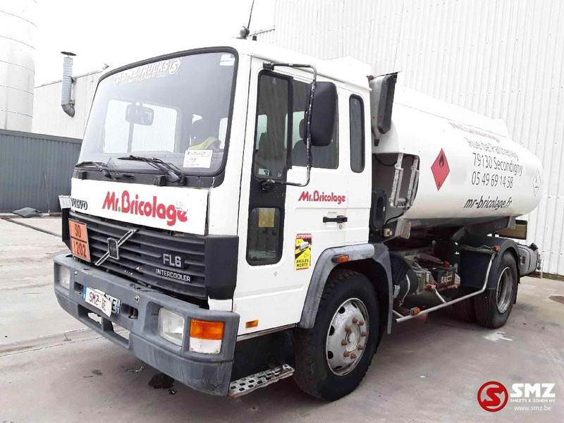 Volvo FL6 10000L - Autocisterna: foto 3 Volvo FL6 10000L - Autocisterna: foto 3