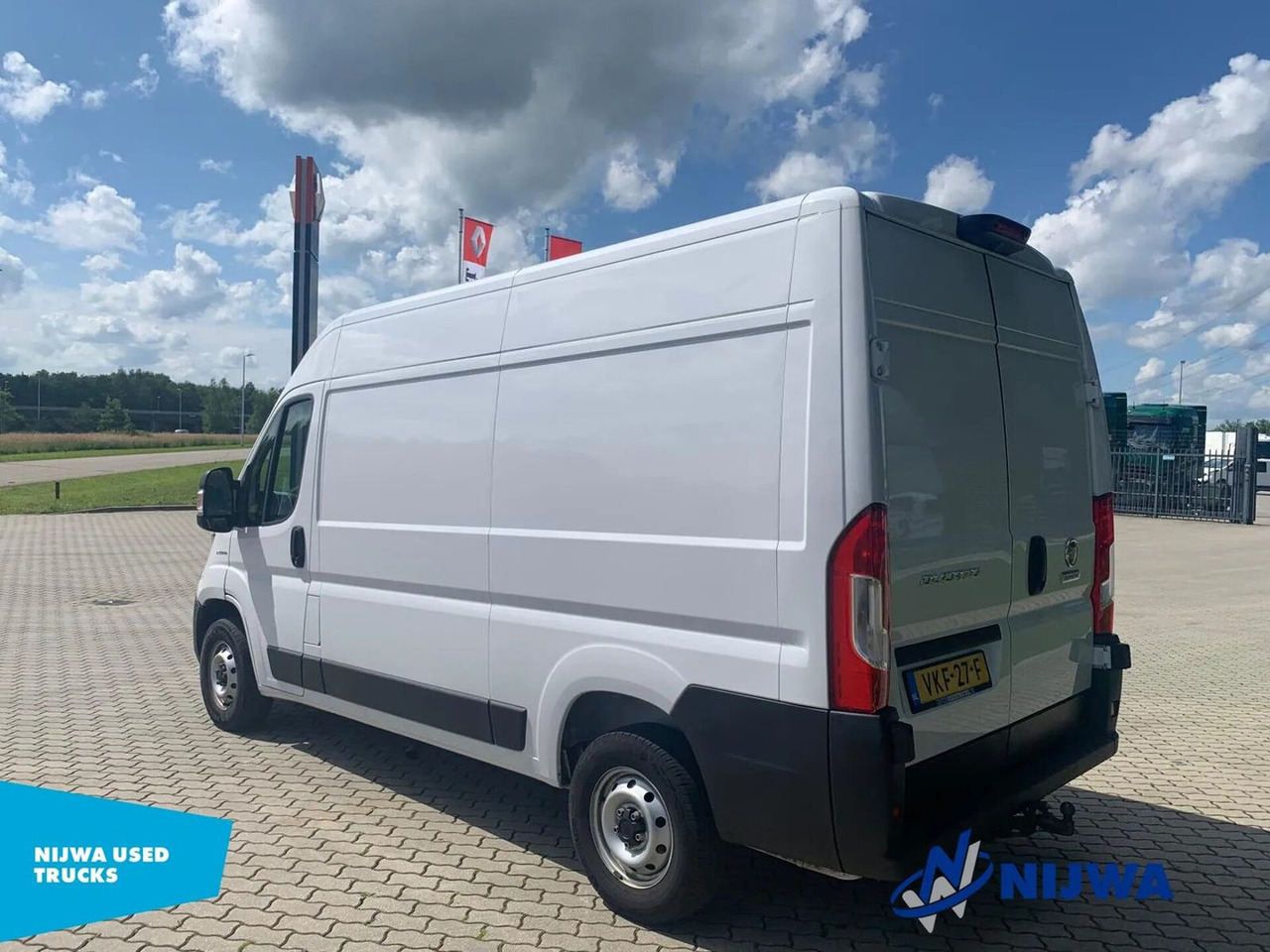 Fiat Ducato L2H2 Trekhaak + Airco Kasten - Mažas furgonas: foto 4 Fiat Ducato L2H2 Trekhaak + Airco Kasten - Mažas furgonas: foto 4