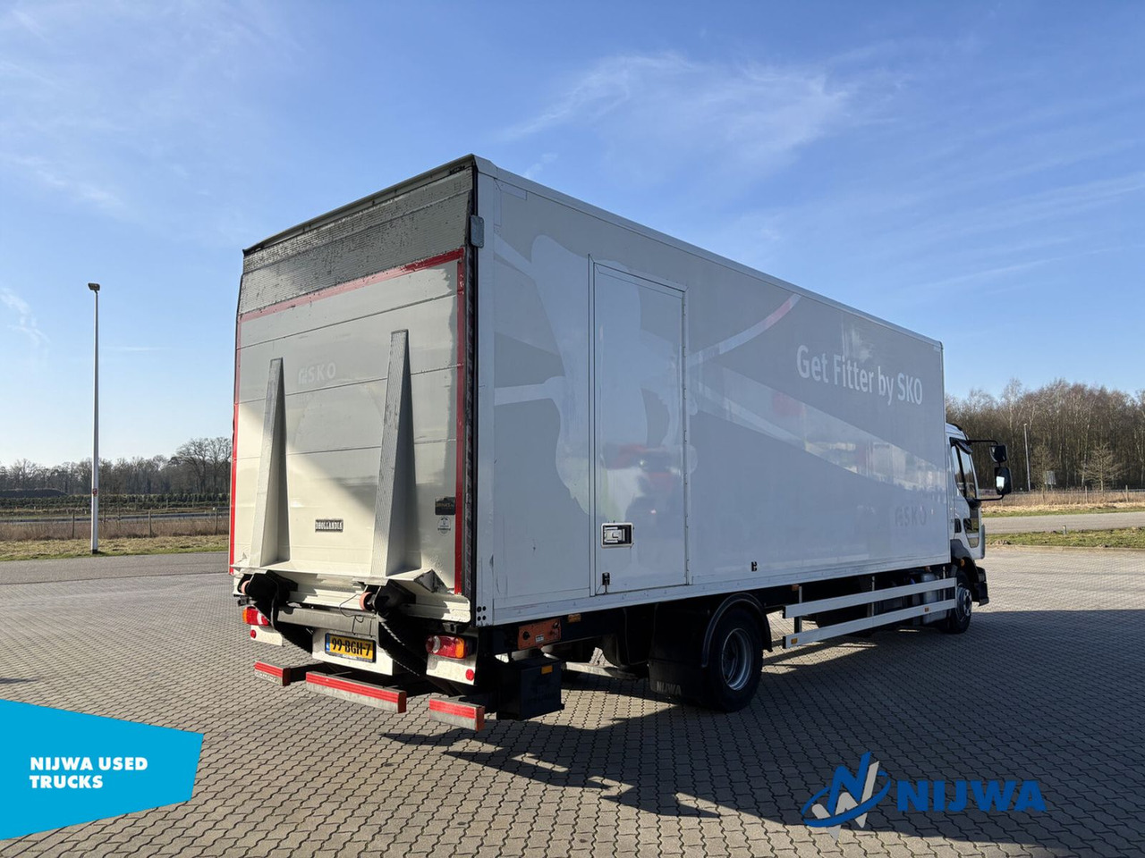Volvo FL 210 4x2 Laadklep + Zijdeur - Furgonas sunkvežimis: foto 3 Volvo FL 210 4x2 Laadklep + Zijdeur - Furgonas sunkvežimis: foto 3