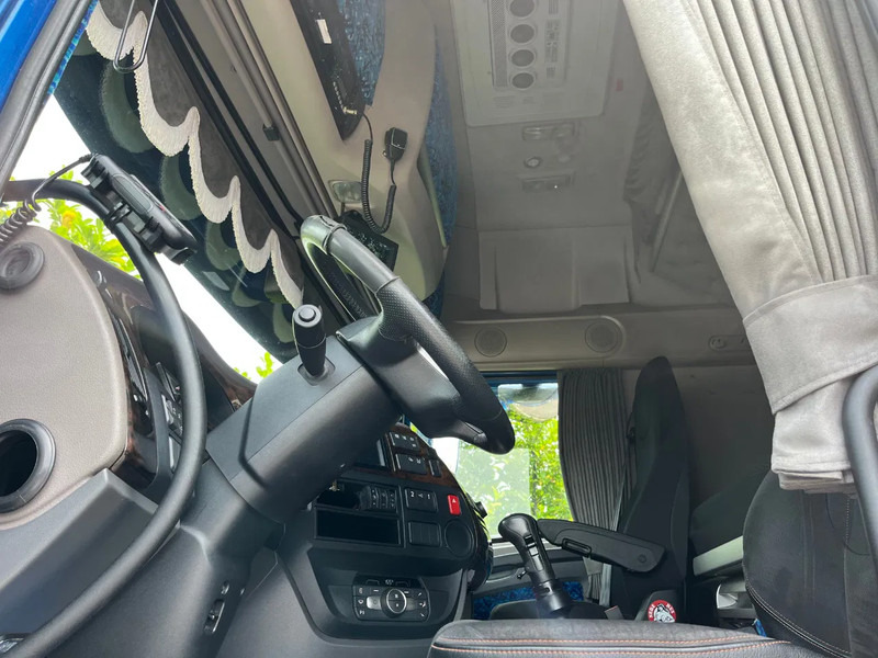 Vilkikas DAF XF 480 FT Euro6 Intarder Manual Showtruck: foto 7 Vilkikas DAF XF 480 FT Euro6 Intarder Manual Showtruck: foto 7