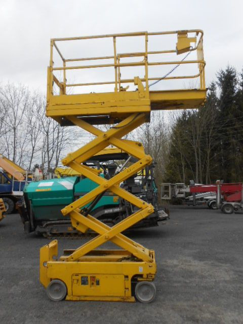 Genie GS 1530, Scherenarbeitsbühne Genie 6,6m - Autobokštelio: foto 5 Genie GS 1530, Scherenarbeitsbühne Genie 6,6m - Autobokštelio: foto 5