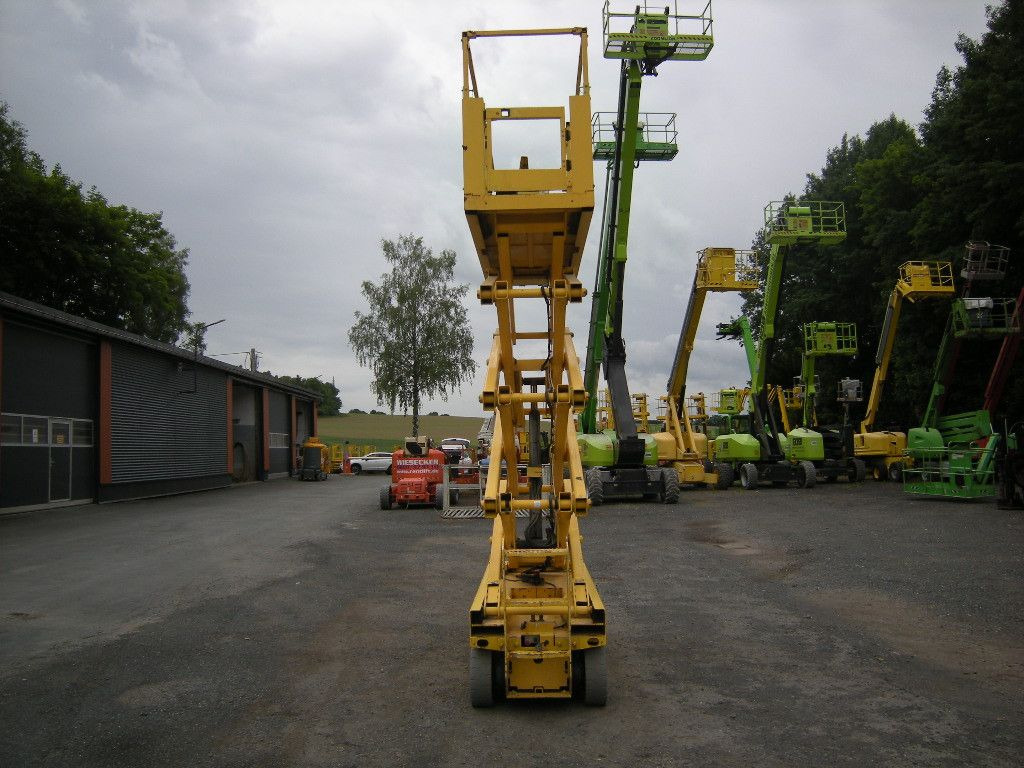 Genie GS-2632, Scherenarbeitsbühne Genie 10 m - Autobokštelio: foto 3 Genie GS-2632, Scherenarbeitsbühne Genie 10 m - Autobokštelio: foto 3