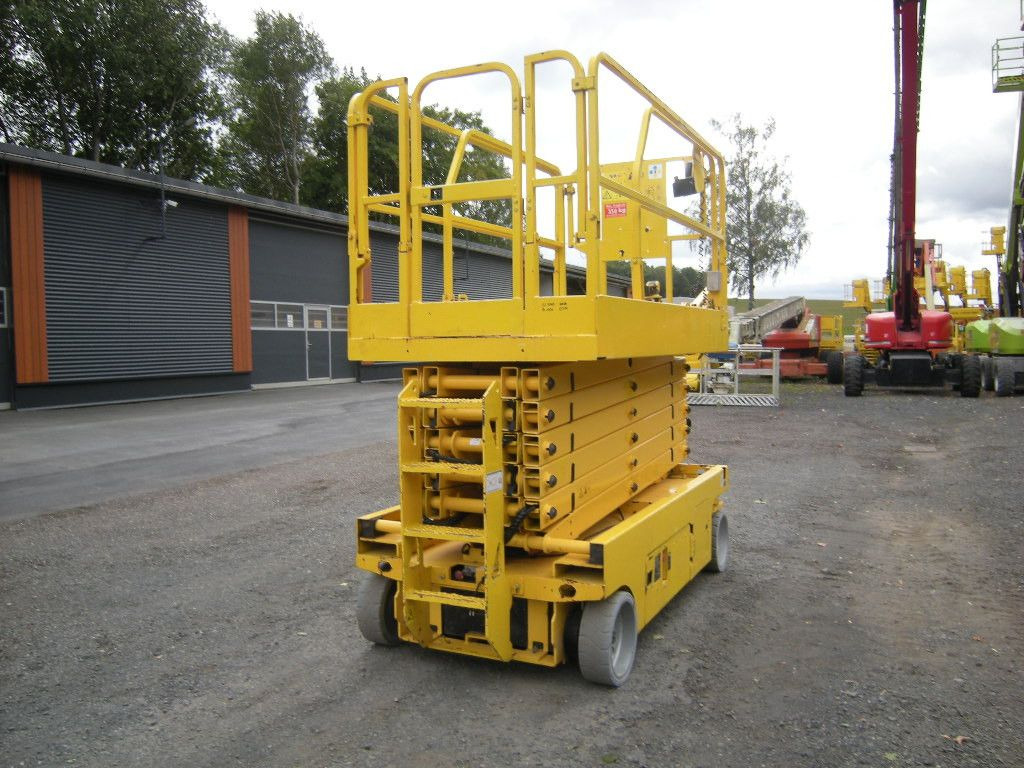 Autobokštelio Genie GS 4047 Scherenarbeitsbühne Genie 14 m: foto 20